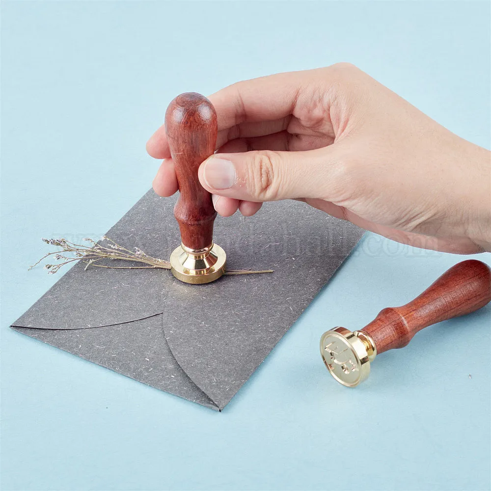 مجموعة أختام الشمع مع حبيبات ا - مراجعة Wax Seal Stamp Set وسعره